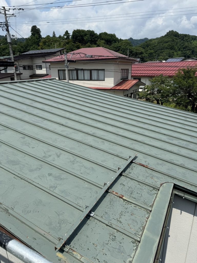 南陽市屋根塗装工事前（施工事例）マツダ塗装