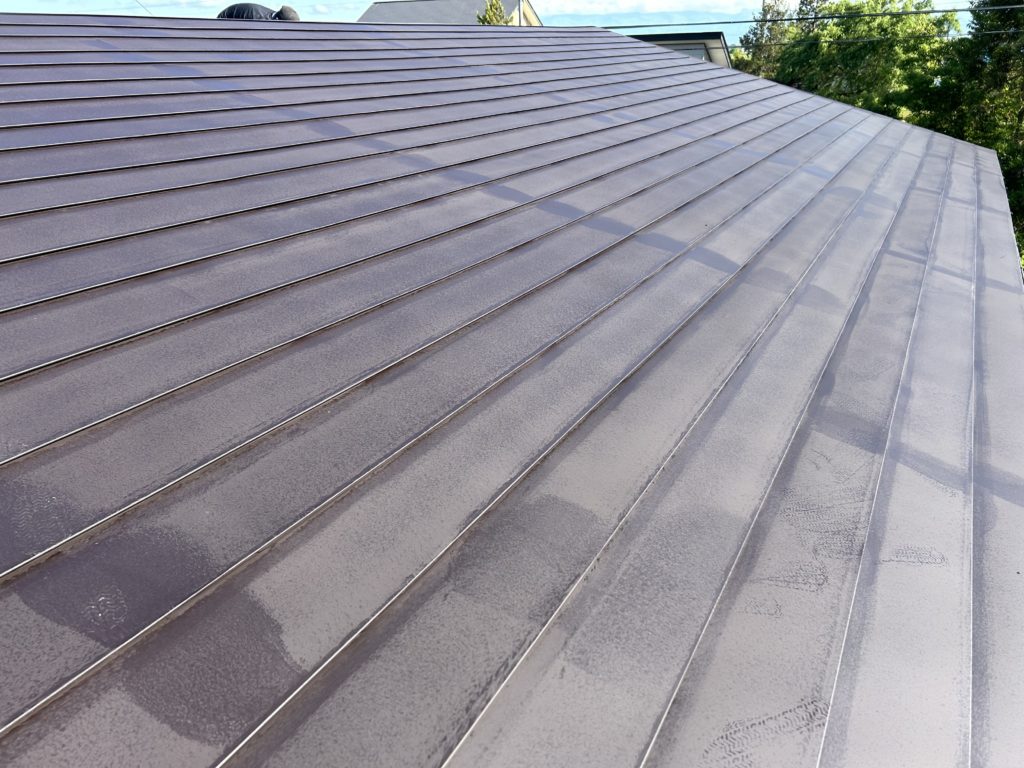 南陽市屋根塗装下塗り完了（施工事例）マツダ塗装